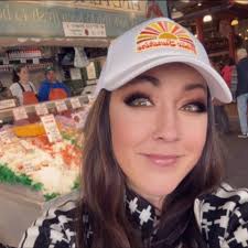 Talking Cactus Toy Surprise: Baby's Priceless Laughter Unveiled!