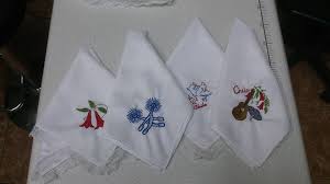 Resultado de imagen de pañuelos bordados personalizados