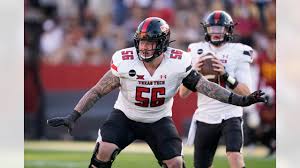 The game featured prospects for the 2021 draft of the professional national football league (nfl). 20 Prospects To Watch At 2021 Senior Bowl Offense