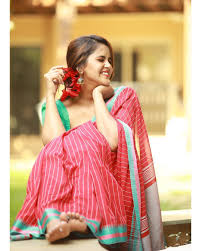 Chaitra Reddy On Instagram Smile Breathe And Go Slowly Makeup Laavi Me Costume Ivalinmabia Fashion Bridesmaid Saree Saree Styles Get a constantly updating feed of breaking news, fun stories, pics, memes, and videos just for you. fashion bridesmaid saree saree styles