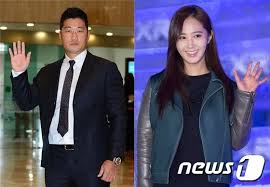 2015년 4월 20일 그와 소녀시대 유리 사이의 열애설이 터져 두 사람은 교제를 인정했고, 2015. Sm ì˜¤ìŠ¹í™˜ ìœ ë¦¬ êµì œ ì‚¬ì‹¤ì´ë‹¤ ë°ì´íŠ¸ ìž¥ë©´ í¬ì°©ë¼