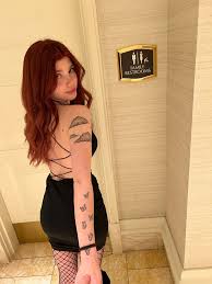 winnie 𓆩♡𓆪 on X: F*CK IT sending my restroom video to everyone who says  hi 🤭 t.co8QwMGC1i5H  X