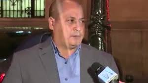 Beder Camacho, asesor presidencial, tuvo un lapsus en vivo al afirmar que  tiene la “conciencia cochina” Funcionario se equivocó cuando respondía por  la investigación de la fiscalía contra los asesores ...