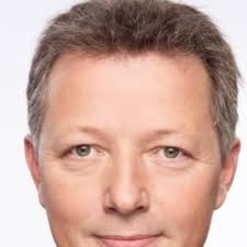 Thomas Zahn's Instagram, Twitter & Facebook