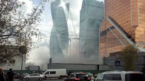 … по данным спасателей, пожар произошел в здании бц «савеловский сити» на новодмитровской улице, 2, корпус 2 в москве в 10:27. Gorit Odna Iz Bashen Moskva Siti Ntv Ru