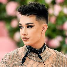 Makeup artist, youtuber, and social media influencer james charles is being accused of allegedly sending. James Charles And The Odd Fascination Of The Youtube Beauty Wars The New Yorker