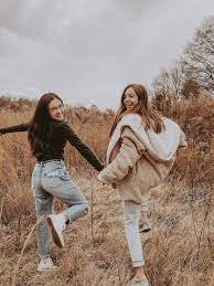 Meadow Best Friend Photography Best Friends Shoot Friends Photography