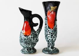 Vases De Vallauris Antique Poterie Francais Vallauris Frenchpottery Vasevintage Retrovase Etsyshop Vintageshop Vaseancien Vase Rouge Poterie Vase Noir