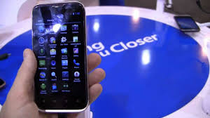 ZTE Era Hands-On - YouTube