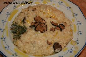 Versare il contenuto in una pentola bassa e. Riso Al Formaggio Gorgonzola E Tartufo Cucina Sotto A Livara