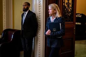 Lisa Murkowski Says She Won't Vote for Trump