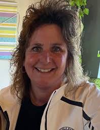 Amy Bodette's Instagram, Twitter & Facebook