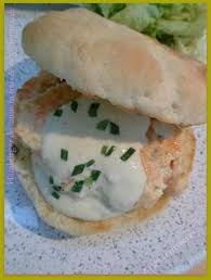Recette Hamburger De Saumon Frais Sauce Moutarde 750g Recipe Food Bread Bagel