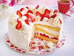Tarta z mascarpone i letnimi owocami#kerrygold #mascarpone #kuchen #owocowelove #owocki. Instagram Rezepte Lecker