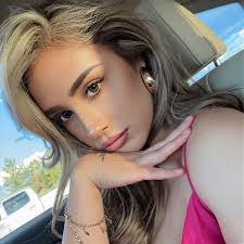 Katherine Loya's Instagram, Twitter & Facebook