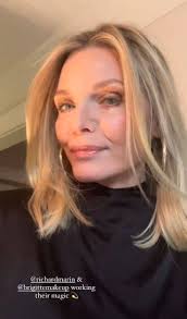 I'm I too old to love again❤️❤️❤️❤️❤️🌷