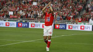 A symbol of devotion, of passion over profit. Benfica Rui Costa 47 Anos Aniversario Efemeride Futebol Sl Benfica