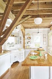 Charming Kitchen Island Ideas That Are Both Stylish And Storage Friendly Kitchen Island Design Country Kitchen Kitchen Cabinet Design