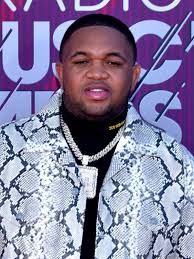 Hoje aprendi que o DJ Mustard arranjou o nome de DJ porque o primeiro nome  dele é "Dijon". : r/hiphopheads