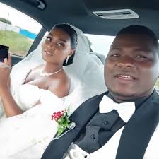 Acólitos de Maputo‎