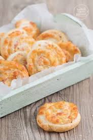 Blatterteig Schnecken Mit Kase Rezept Rezepte Fingerfood Und Fingerfood Rezepte