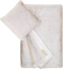 Wie viel kostet die kissen decke denn? Winter Home White Lion Decke Kissen Set Interismo Onlineshop
