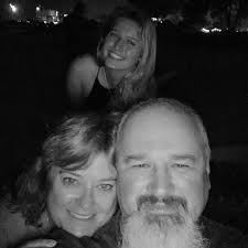 Where to find premade ice cream cakes in St Charles, IL?