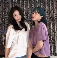 한예슬, 티아라 지연과 절친 파티 인증샷 공개 '예쁜 애 옆 예쁜 애' | 일요신문