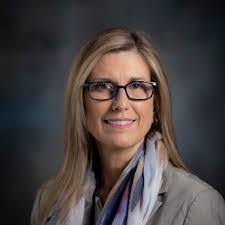 Nikki Grover's Instagram, Twitter & Facebook