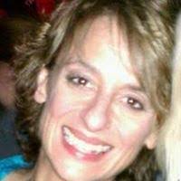 Lori Deters's Instagram, Twitter & Facebook