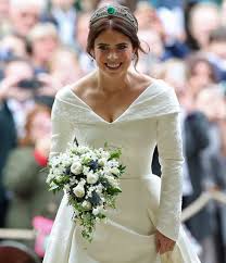 Crystal design 2018 wedding dresses royal garden & haute couture bridal collections. Royal Wedding 2018 Princess Eugenie S Dress In Detail Bbc News