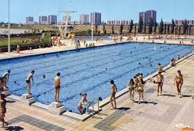 Tours 37 Vers 1980 Piscine Du Lac Combier Ed Pinoncollections Com