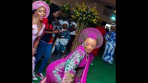 Wadanne mata ne a jerin sunayen mata 100 na bbc a 2019 bbc news hausa from. Matan Zamani