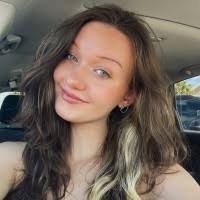 30+ "Emily Bohn" profiles