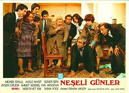 Annesi için zincirlikuyu mezarlığı camisindeki cenaze namazına katılan şen'i acı gününde dostları yalnız bırakmadı. Imdb Puanlarina Gore Sener Sen In En Iyi 25 Filmi Onedio Com