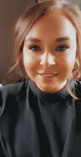 Some more Exciting news as our Business grows so has our Team and we are  Delighted to Welcome Leanne McKnight . Leanne has been in the hairdressing  industry for 7 years, With