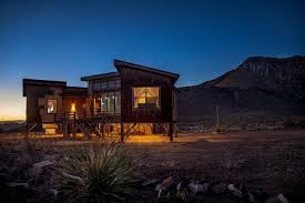 Texas cabin rentals located on the shores of lake buchanan. Top 10 Luxury Cabins In Texas Usa 2021 Edition