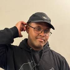 Raymond Pyle's Instagram, Twitter & Facebook