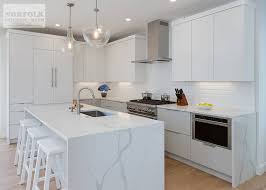 While the savannah design theme can be worked in many ways. The Kitchen In This Modern Boston Condo Was Designed By David From Our Braintree Showr White Contemporary Kitchen High Gloss White Kitchen Contemporary Kitchen