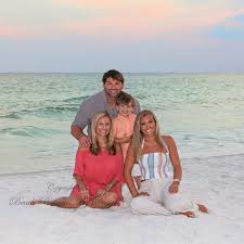 Dressing for family photos can always pose many questions, but dressing for family photos on the beach adds an extra layer of uncertainty. Beach Portraits By Design Hints And Tips For Beach Pictures And Photography