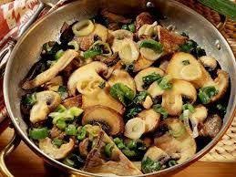 Rustikale Pilzpfanne Rezept Mit Bild Rezept Pilzpfanne Lauchzwiebeln Rezepte