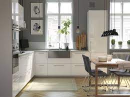 a contemporary and spacious kitchen kuchen mobel ikea kuche kuchenmobel