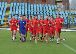 Squad of sc otelul galati. Primul Antrenament In Ploaie Sc OÈ›elul Reunire Cu MulÈ›i Juniori In Lot ViaÅ£a LiberÄƒ GalaÅ£i