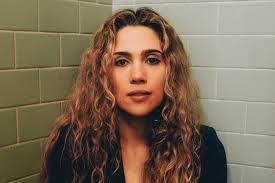 Daisy Jones's Instagram, Twitter & Facebook