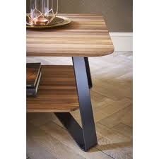 Table Basse Design Bois Et Noir 100 Made In France Plateau En Multiplis Plaque Noyer Pietements En Me Table Basse Design Bois Mobilier De Salon Design Retro Plateau finition effet rouille pieds en acier laqué noir option: pinterest