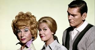 French, réalisé en 2005, par : Ma Sorciere Bien Aimee Afds Tv Aux Frontieres Des Series