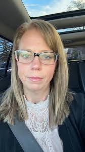 Can you edit my headshot for mortuary school?