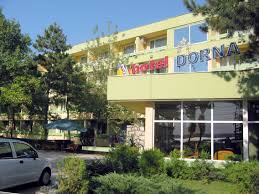 Am primit camera relativ repede (poate si au si 2 spatii de joaca destul de bine dotate pentru standardul de 3 stele. Hotel Dorna Mamaia Romania