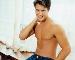 Résultat de recherche d'images pour "hot guy"