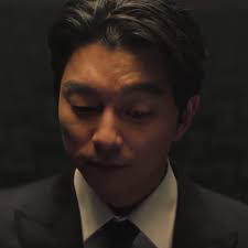 Gong Yoo is an actor who shows that even a bad character can be a good  person at heart. This man in the suit is an indication that people who see  themselves